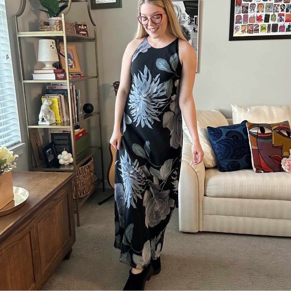 Maggy London 90’s Column Maxi Dress